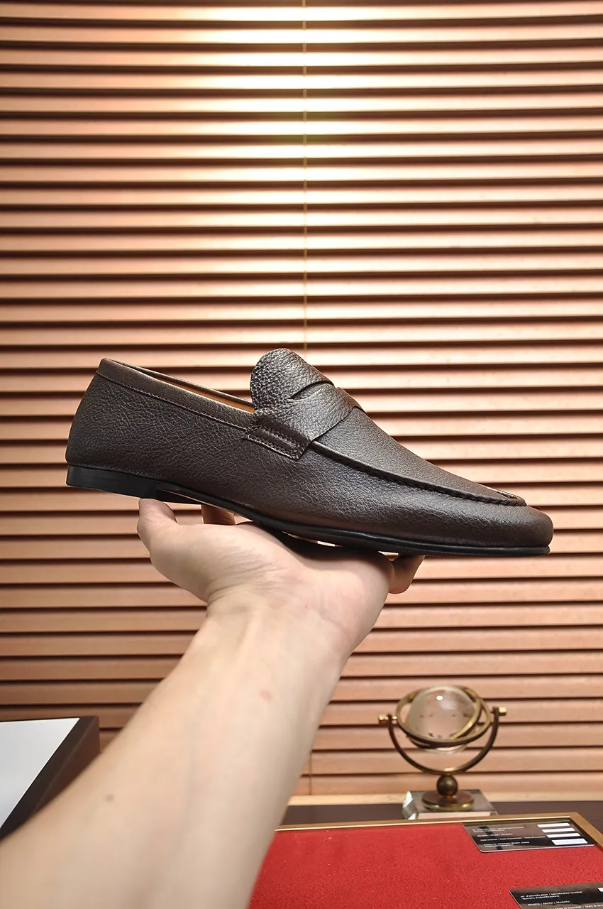 Men's shoes 💰520💶【GUCCI】 (High-end Niuli) New 🍀Gucci* - top version Gucci Peas shoes! Made of imported original cowhide, the inner top layer is comfortable cowhide lining! Original wear-resistant rubber outsole! High quality products! Code number 38-44!